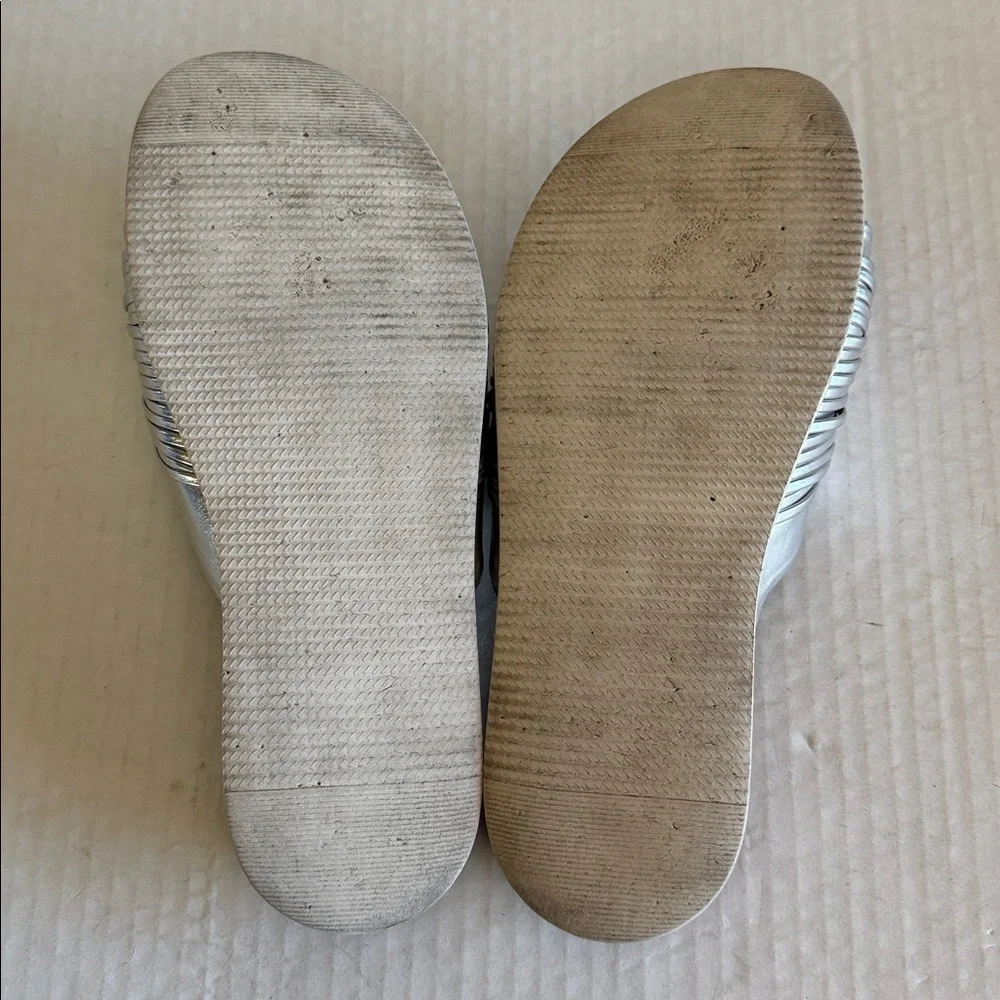 Torrid Silver Twist Knot Slide